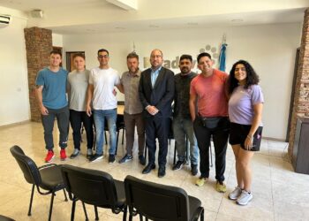 Verano en Rivadavia: guardavidas y actividades en un espacio seguro para la familia