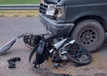 Tragedia en Rawson: motociclista muere tras choque con camioneta en la Ruta 40