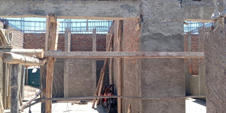 Obrero en estado crítico tras caer de un andamio en construcción de Pocito