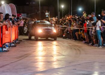 Arrancó el Zonda Rally Show con una noche de fiesta en el Parque de Rivadavia