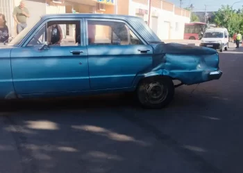 Una anciana sufrió un infarto y murió, tras chocar con una moto