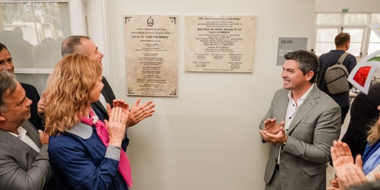 El gobernador Marcelo Orrego inauguró una escuela de Nivel Inicial