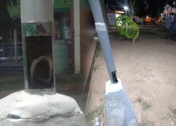 Le dio un golpe de corriente a un niño por cables expuestos en la plaza de Caucete