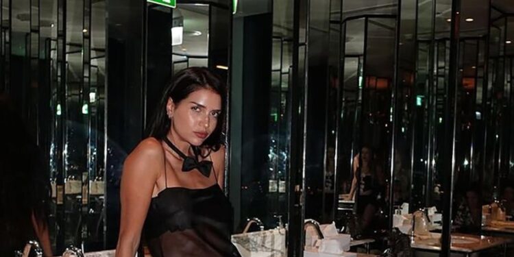 Zaira Nara y su atuendo “invisible” en su viaje a Bangkok