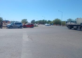 Choque en Ruta 20 y Gorriti: una familia trasladada al hospital tras el impacto