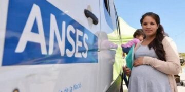 El Gobierno aumentó las asignaciones de ANSES: ¿Cuánto cobrarán?