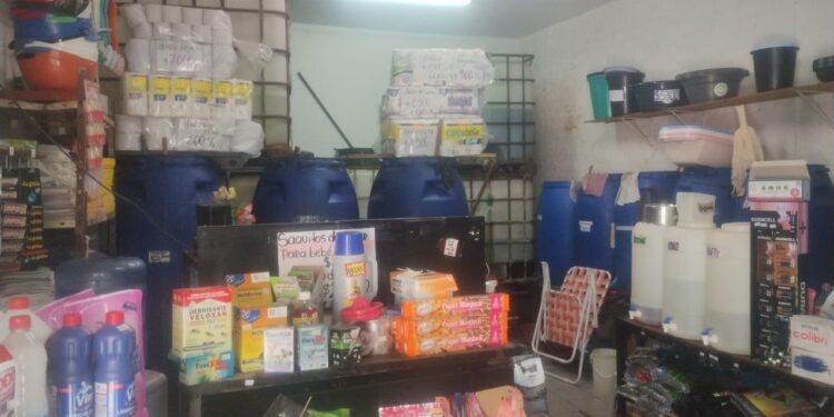 Chimbas: Empleado termina hospitalizado por inhalar gases tóxicos