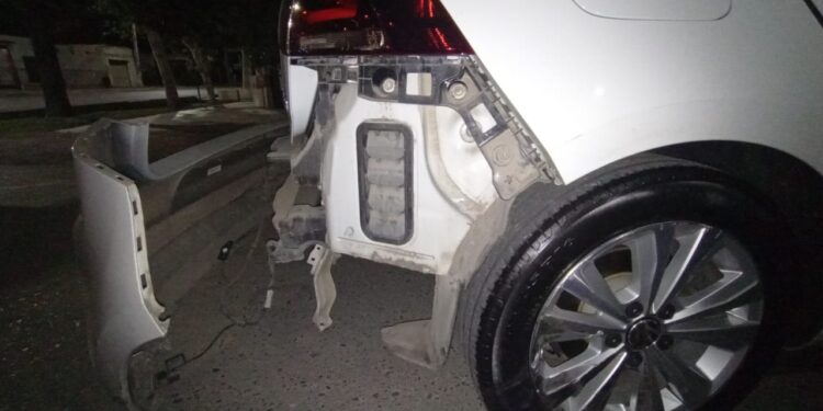 Violento accidente entre auto y moto en Rawson: investigan las causas