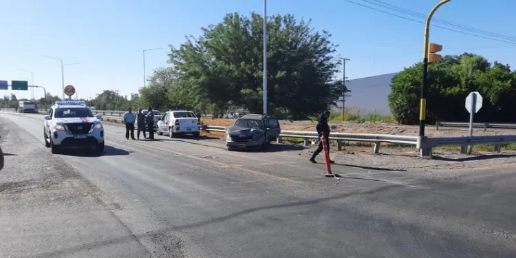 Violento choque en la Ruta 20 y Gorriti: dos autos quedaron destrozados