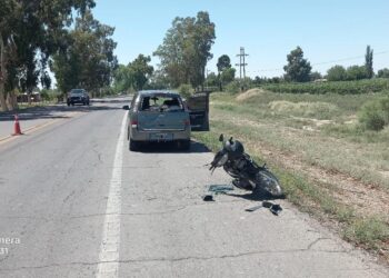 Grave accidente en la Ruta 20 dejó a un motociclista herido en Caucete