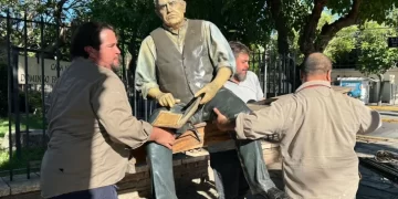 Icono turístico en pausa: restaurarán la estatua de Sarmiento en San Juan