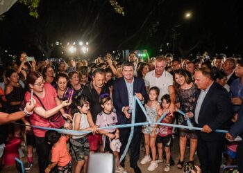 Marcelo Orrego inauguró un nuevo espacio en el Parque de Mayo para la infancia