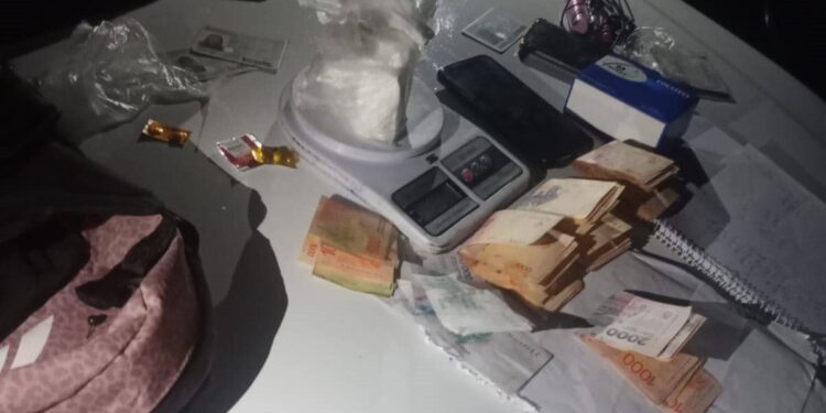 Escándalo en Zonda: frenaron un remis y hallaron cocaína de máxima pureza