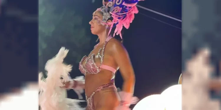 Una intendenta sorprendió a todos bailando en los corsos de su ciudad