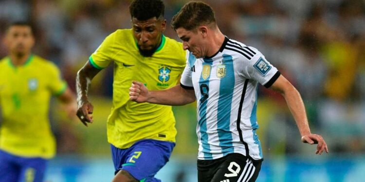 Argentina recibe a Brasil con la misión de alcanzar la clasificación al Mundial 2026