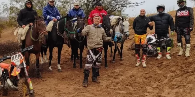 Enduristas se quedaron sin combustible y pasaron horas perdidos en Vallecito
