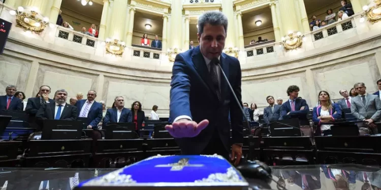 Sergio Uñac, el senador fantasma: no dijo ni una palabra en el Congreso en el 2024