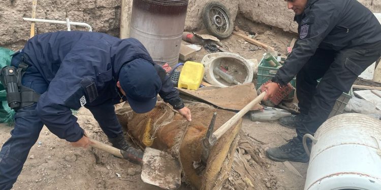 Terror en Rawson: tenía una tumbera enterrada y amenazó con disparar