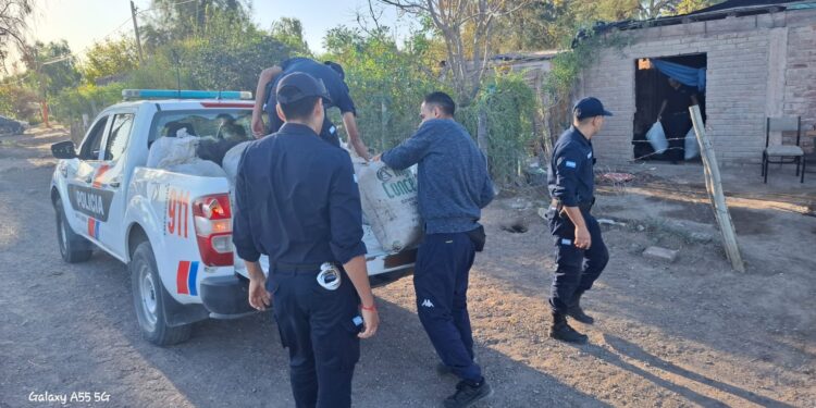 Golpe al robo rural: secuestran casi 40 bolsas de pasas de uva en una vivienda