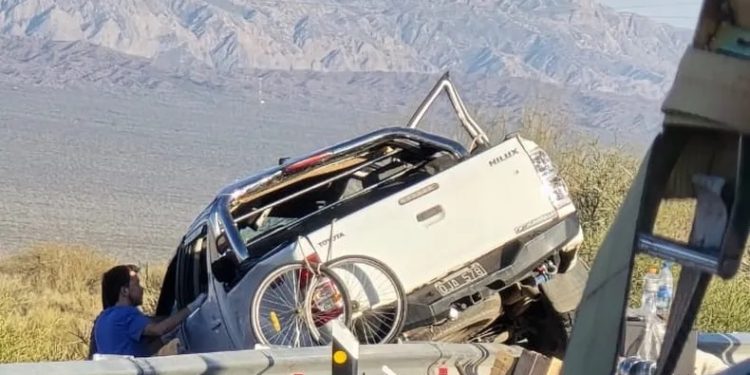 Violento vuelco en Talacasto dejó dos heridos