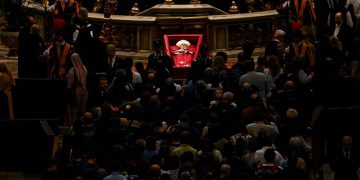 Último adiós al papa Francisco: su ataúd fue sellado en una ceremonia privada