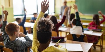 Maestra daba una clase, se descompensó delante de sus alumnos y murió