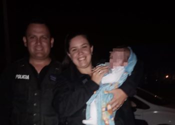 ¡Héroes en acción! Policías salvaron a un bebé de dos meses en San Juan