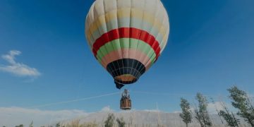 Un globo surcó el cielo de Pocito y anunció lo que se viene