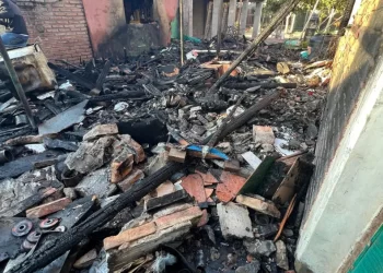 Un incendio arrasó dos viviendas en Caucete y las familias afectadas piden ayuda