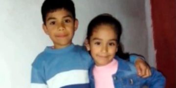 Mujer mató a puñaladas a sus hijos de 5 y 8 años