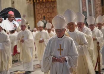 Un cardenal de Kenia asegura que no fue invitado al cónclave y estalló el escándalo en el Vaticano