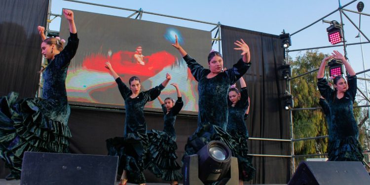 Chimbas vibró con “Bailando con el Corazón” y más de 400 artistas en escena