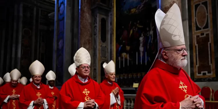 Comenzó el cónclave, cuánto va a durar y quiénes son los candidatos a ser Papa
