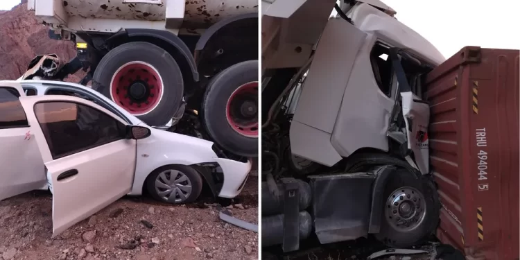 Fatal accidente entre dos camiones y un auto en la Ruta 7: hay dos fallecidos