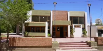 Adolescente resultó herida tras ser impactada por una camioneta en La Chimbera