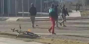 Tensión vecinal en Caucete: enfrentamiento entre dos familias movilizó a la Policía