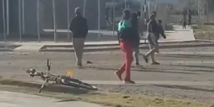 Tensión vecinal en Caucete: enfrentamiento entre dos familias movilizó a la Policía