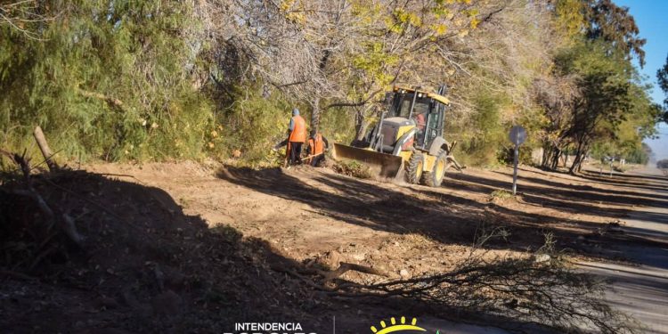 25 de Mayo: Con un fuerte operativo de limpieza y anuncian obras en Villa El Tango