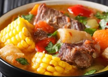 Cómo hacer puchero casero delicioso