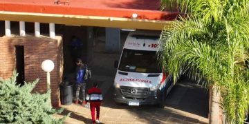 Un bebé se cayó adentro de un balde con lavandina