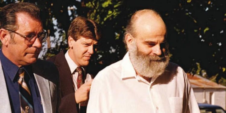 Hombre mató a 14 miembros de su familia, a una exnovia y a su jefe