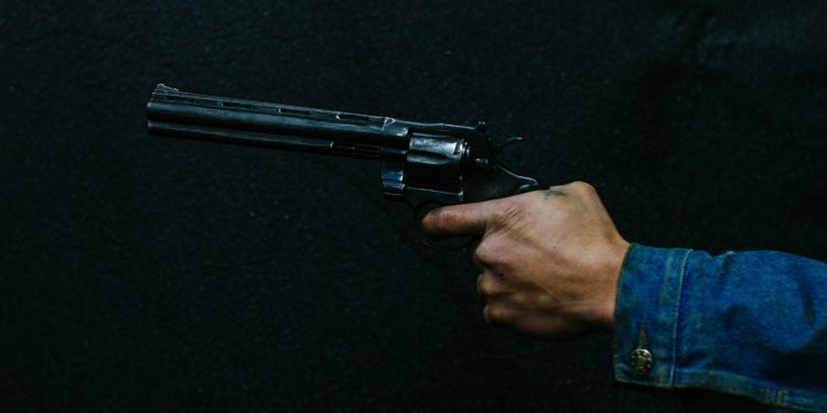 Amenazó a su exyerno con un arma y fue condenado a prisión condicional