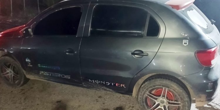 Interceptan a un hombre con un arma sin papeles en un control en San Juan