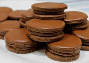 Ni azúcar ni edulcorante: el ingrediente natural que transforma tus alfajores