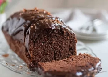 Explosiva receta de budín de chocolate y dulce de leche en pocos pasos