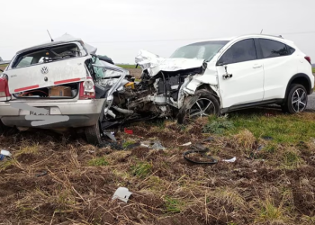 Médico pediatra murió en el acto en brutal choque frontal con una camioneta