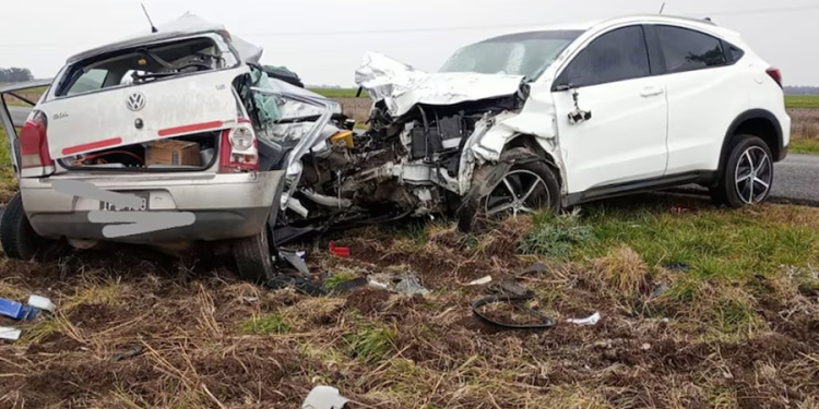 Médico pediatra murió en el acto en brutal choque frontal con una camioneta