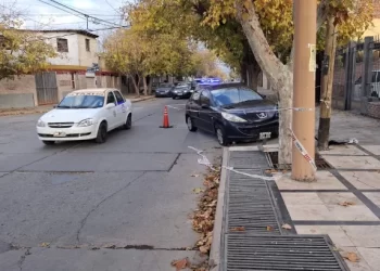 Identifican al hombre de 70 años que murió tras perder el control del auto