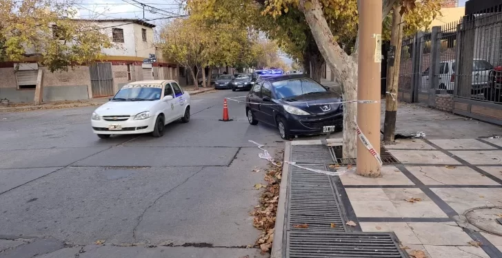 Identifican al hombre de 70 años que murió tras perder el control del auto