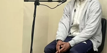 Condenaron a un joven por robar un celular durante una reunión